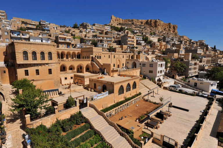 Mardin’de turistlere sokağa çıkma yasağı yok!