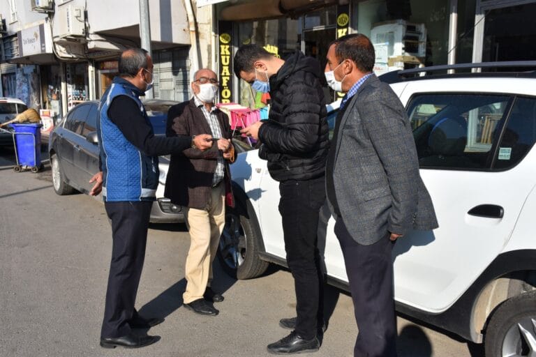 Dargeçit’te sigara ve maske denetimi