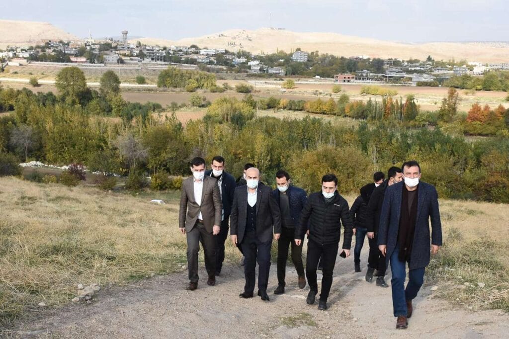 Mardin Valisi Demirtaş’tan Nusaybin Baraj Yolu asfaltlama talimatı