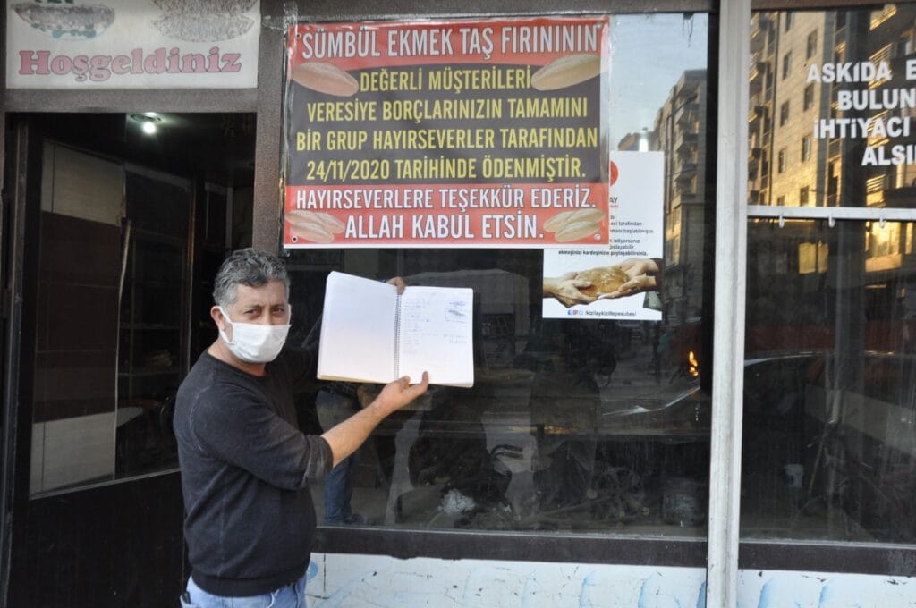 Gizemli kahramanlar bu sefer Kızıltepe’de fırıncının veresiye defterindeki borcu kapattı