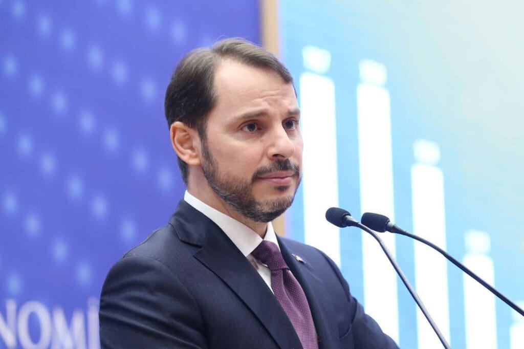 Cumhurbaşkanı Erdoğan Bakan Albayrak’ın istifasını kabul etti