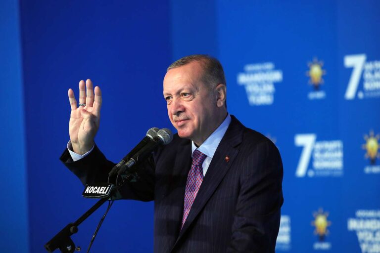 Erdoğan: İzmir depremi CHP’nin enkaz altında kaldığı bir depremdir