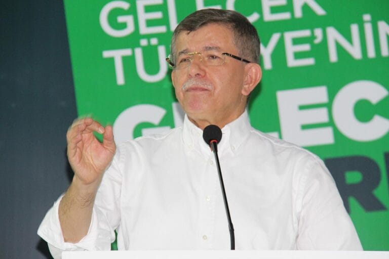 Ahmet Davutoğlu’nun testi pozitif çıktı