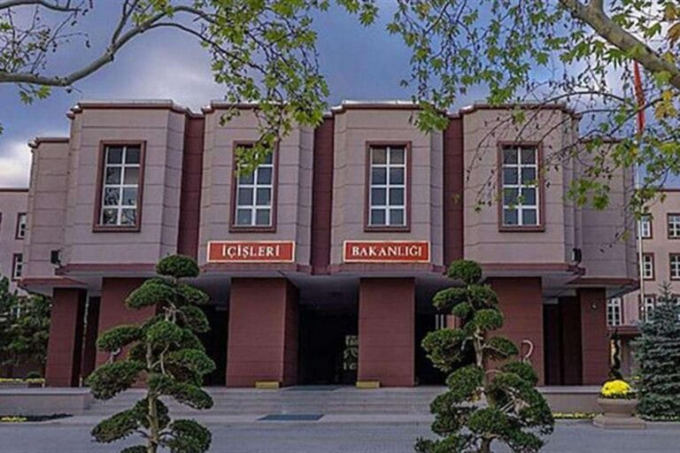 İçişleri Bakanlığı Covid-19 tedbirleriyle ilgili sıkça sorulan soruları yanıtladı