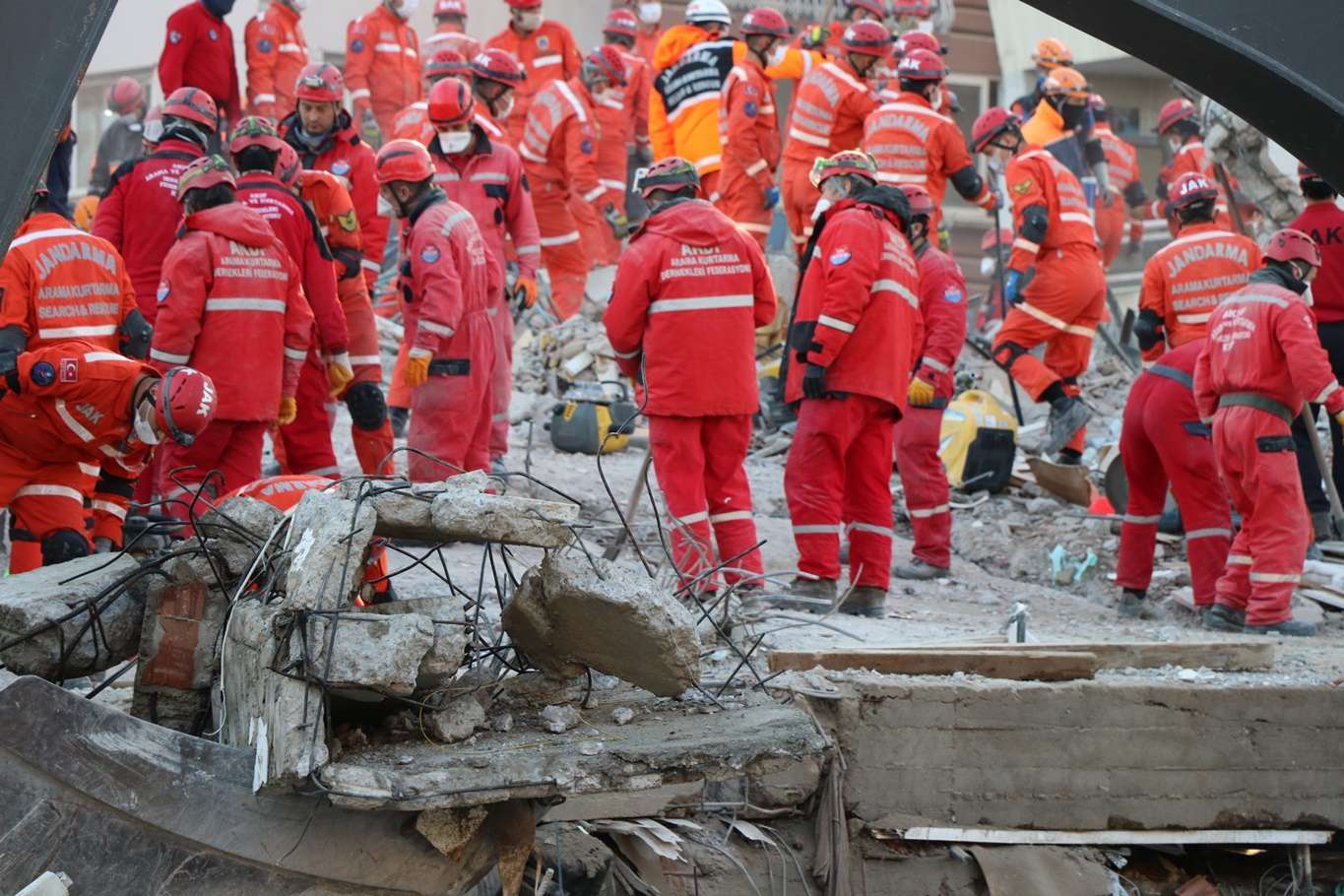 İzmir depremi soruşturması: 7 tutuklama