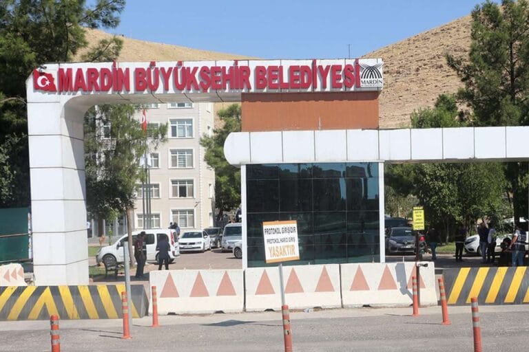 Mardin Büyükşehir Belediyesindeki yolsuzluk soruşturmasında tutuklama