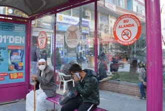 Kızıltepe’de sigara içmenin yasak olduğu alanlara uyarılar asıldı