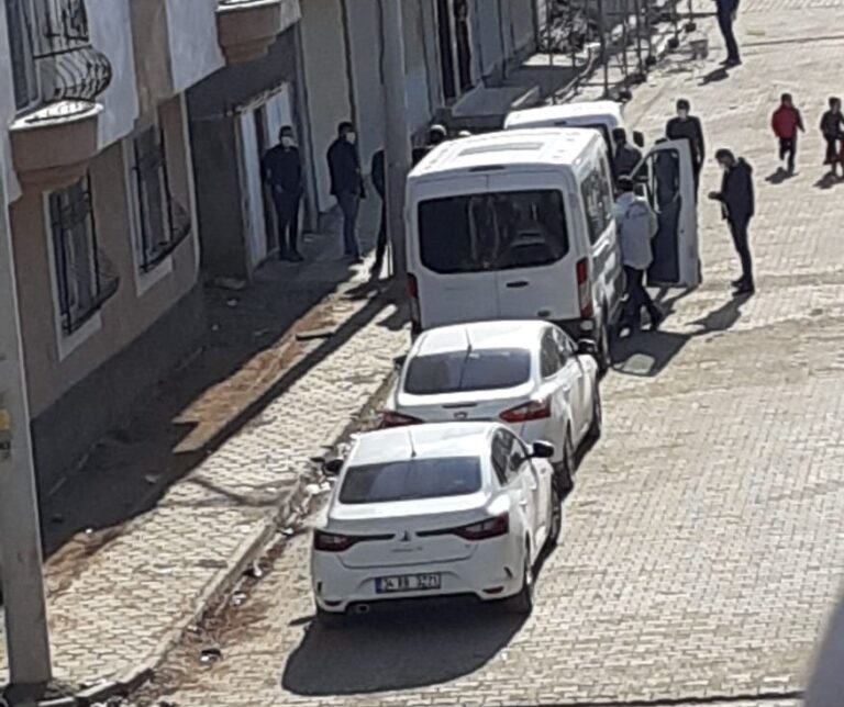 Kızıltepe’de esrarengiz olay: Anne ve kız öldü, baba yoğun bakımda