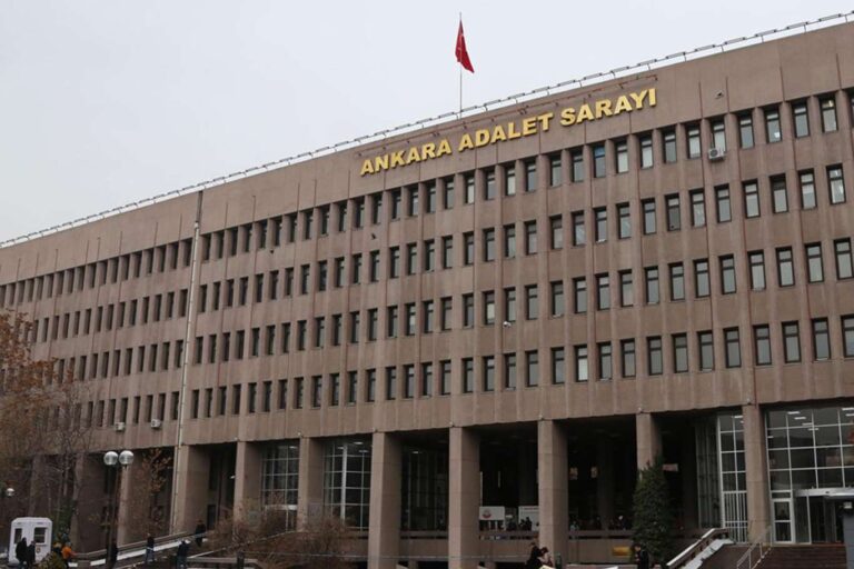 Cezaevlerinde “çıplak arama” iddiasıyla ilgili soruşturma