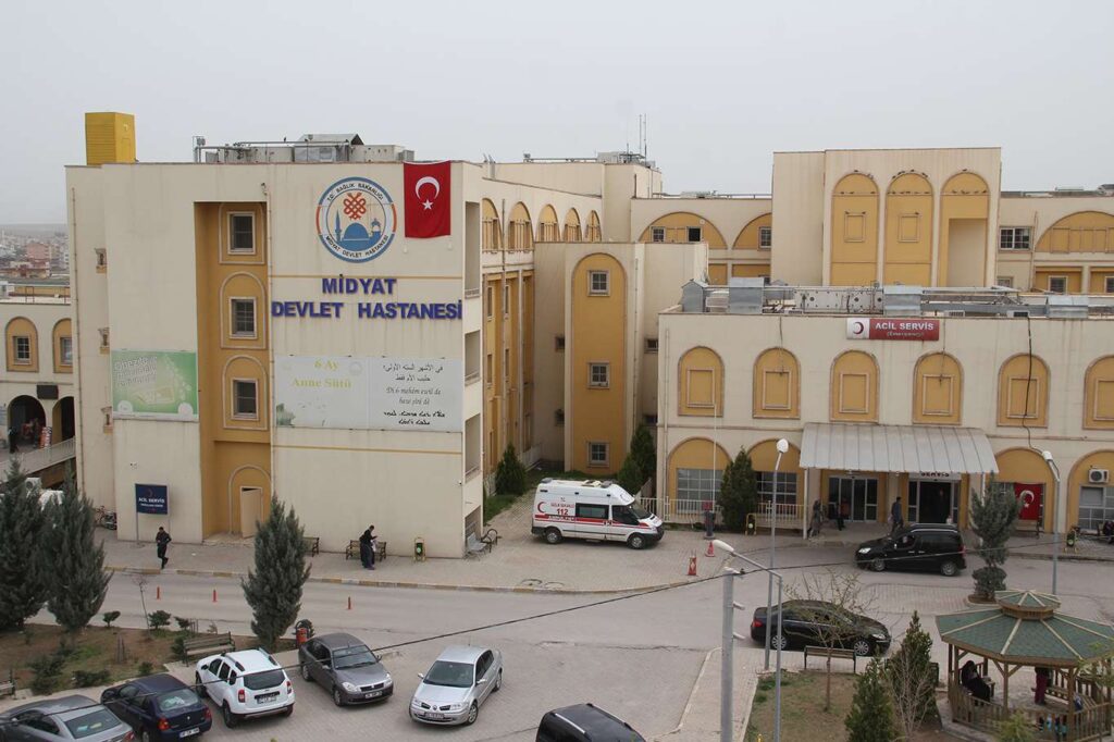 Midyat’ta soba zehirlenmesi: 5 kişi hastaneye kaldırıldı