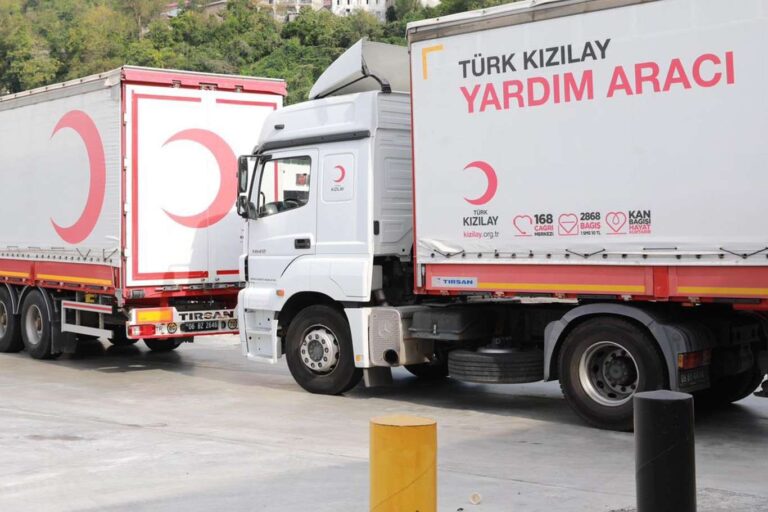 Kızılay’da “yardım” yolsuzluğu: En az yüz tır yardımı pazarlarda sattılar