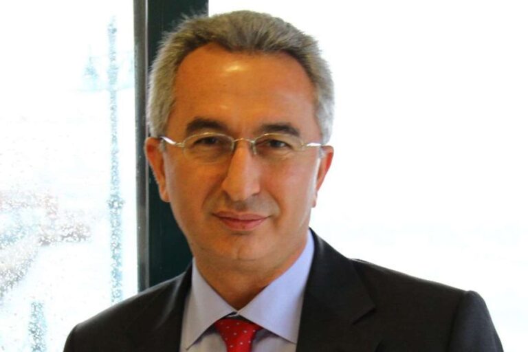 Kılıçdaroğlu’nun Mardinli danışmanı Prof. Dr. Eken CHP’deki görevinden istifa etti
