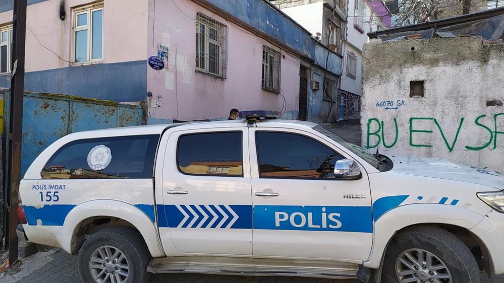 Yine kadın cinayeti: Eşi tarafından bıçaklanan kadın hayatını kaybetti