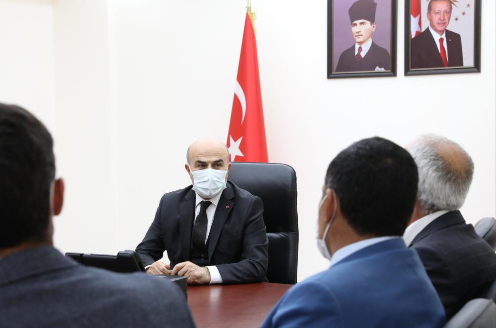 Mardin Valisi Demirtaş, muhtar heyetini kabul etti