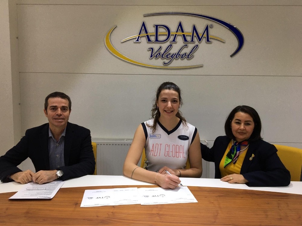 Adam Voleybol’a dört yeni isim
