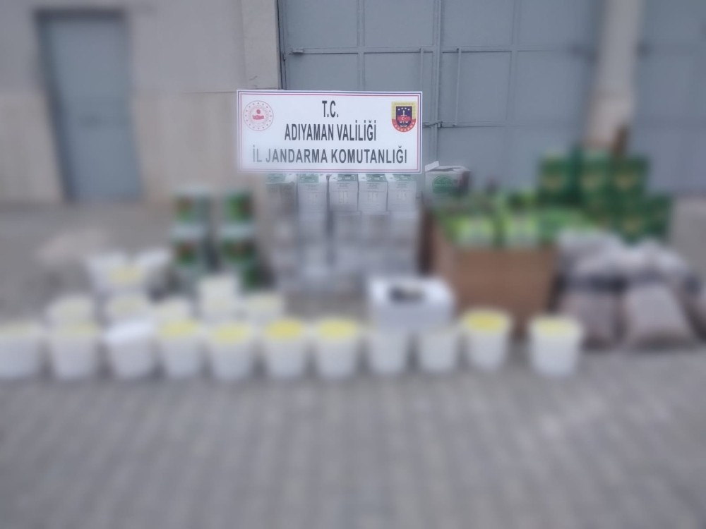 Adıyaman’da çok miktarda kaçak gıda maddesi ele geçirildi