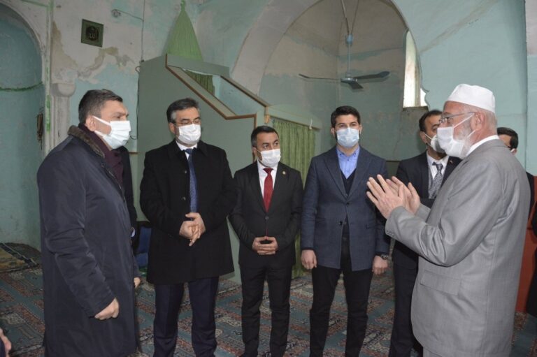 Batman Valisi Şahin Kozluk’ta incelemelerde bulundu