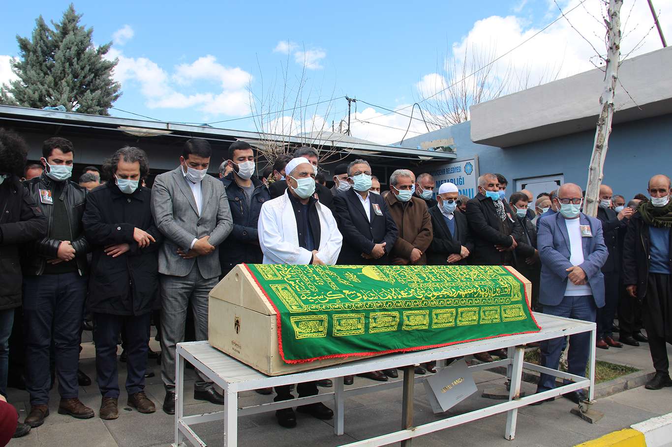 Prof. Dr. Kadri Yıldırım son yolculuğuna uğurlandı