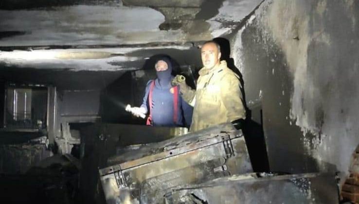 Kızıltepe’de beyaz eşya dükkanı deposunda yangın çıktı