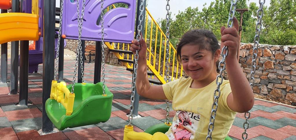 Kaymakam Aytemür, küçük İrem’i çok sevindirdi