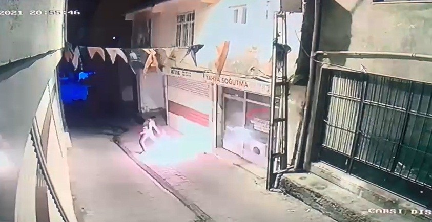 AK Parti Hani İlçe Binası’na molotoflu saldırıda 2 gözaltı