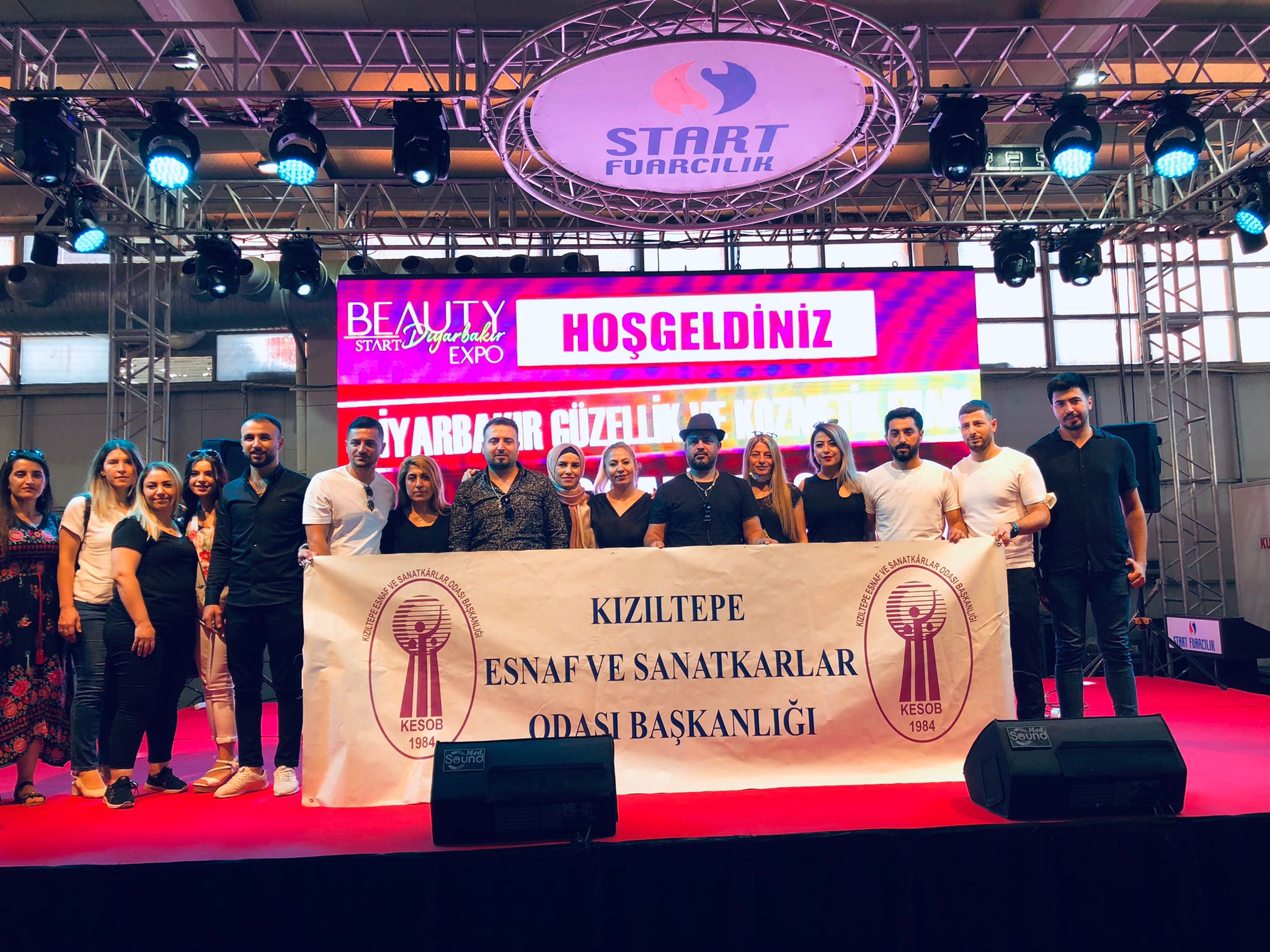 Kızıltepeli berber ve kuaförler Diyarbakır’da boy gösterdi