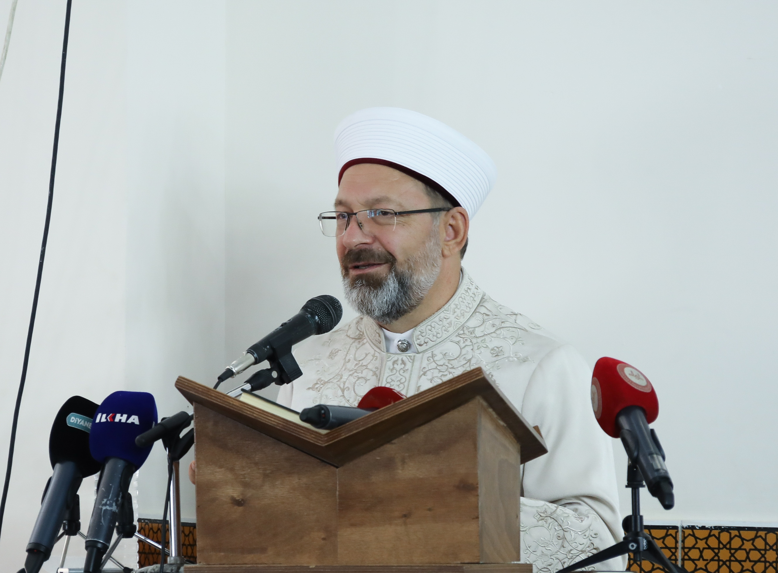Diyanet İşleri Başkanı Erbaş: Kaza bu, sabredeceğiz ama tedbirlerimizi alacağız