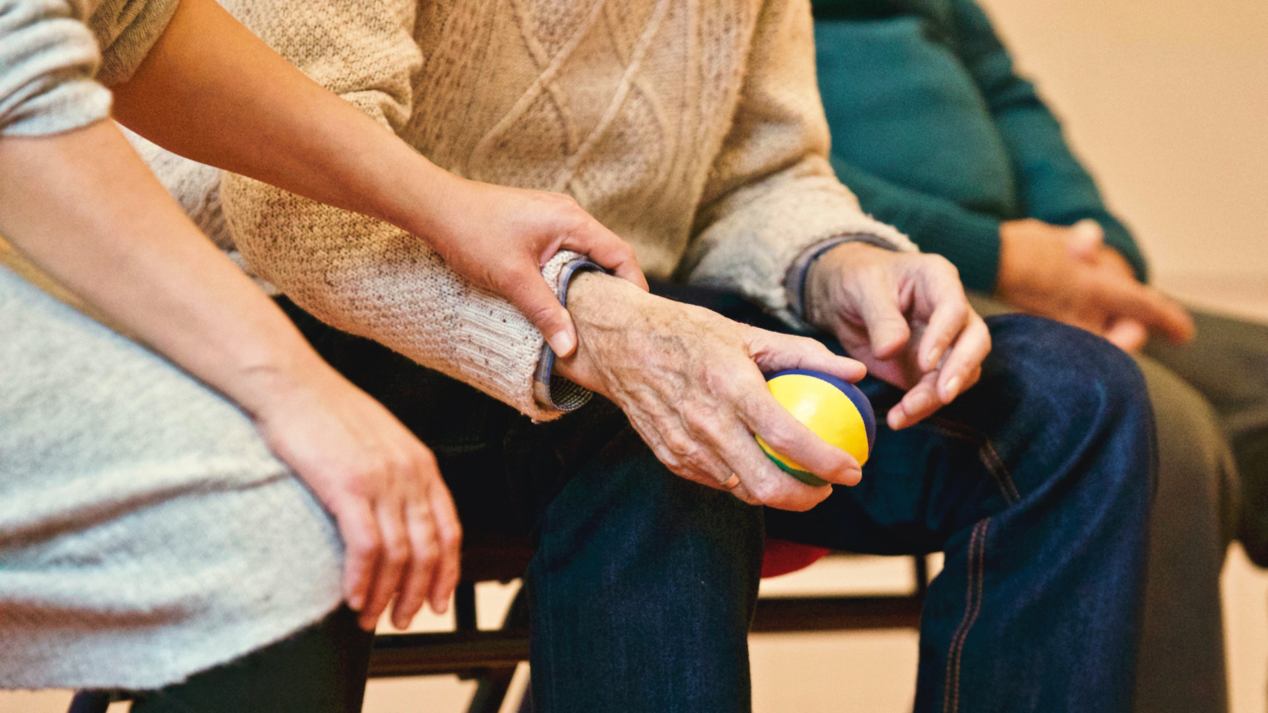Alzheimer neden kadınlarda daha fazla görülür?