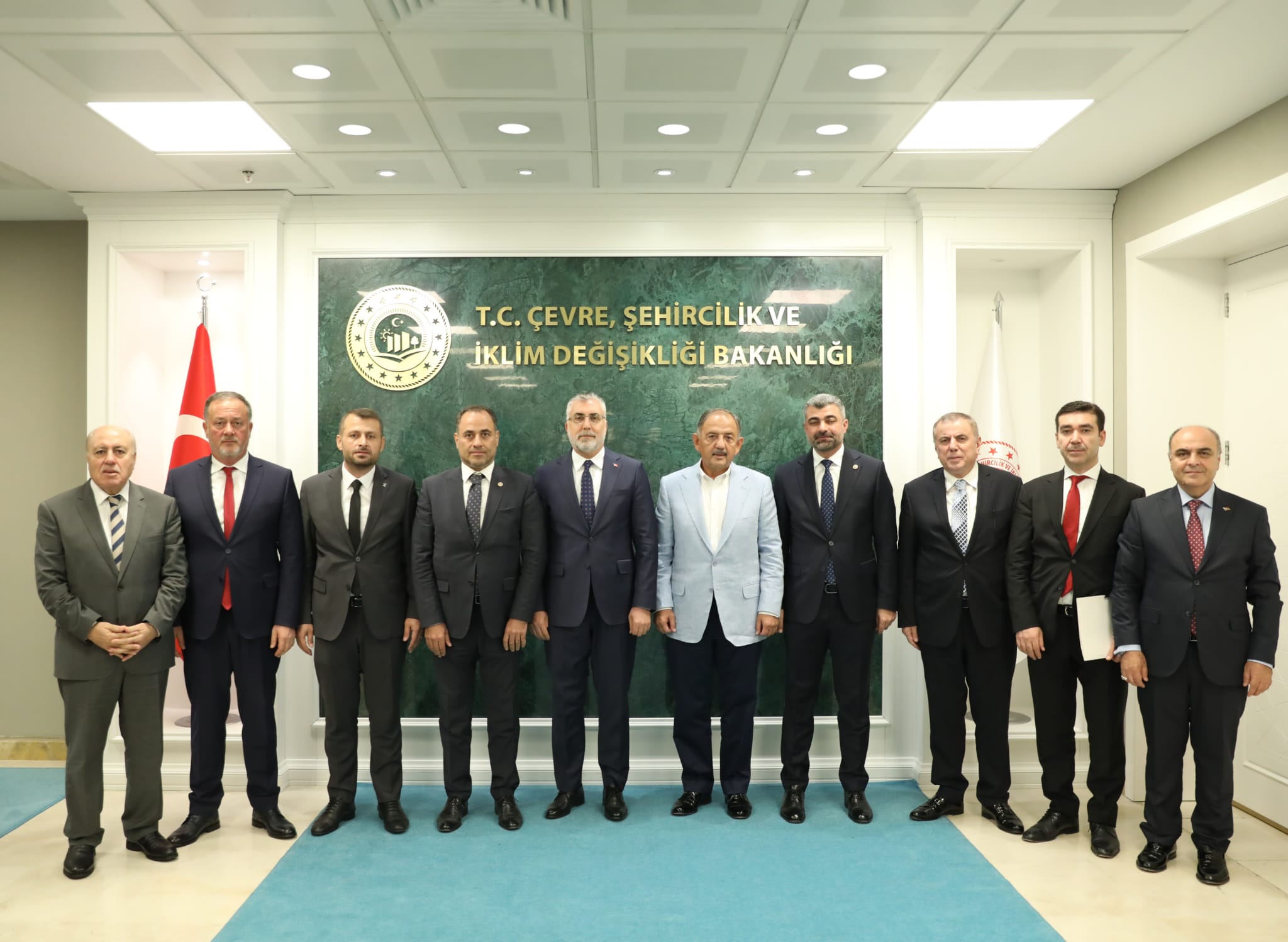 AK Parti Mardin heyetinden Bakanlara hizmet çıkarması