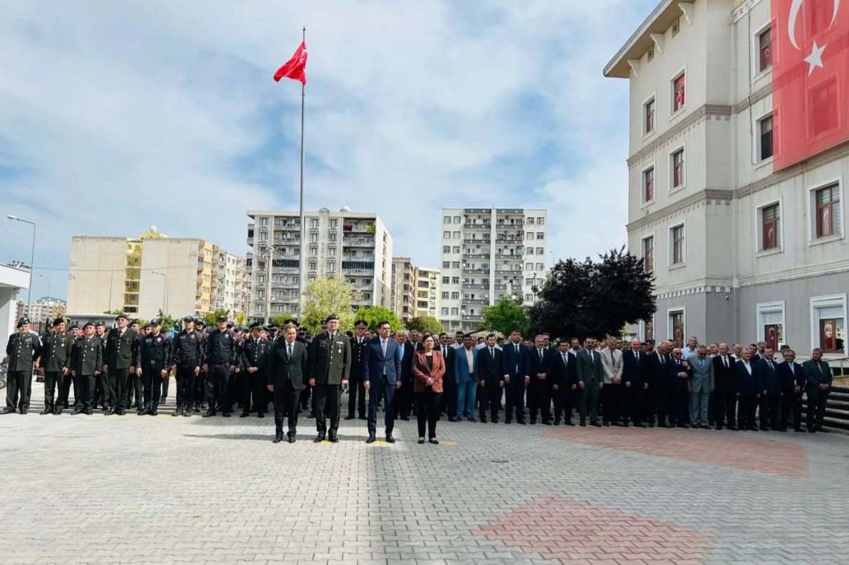 Kızıltepe’de 23 Nisan Ulusal Egemenlik ve Çocuk Bayramı töreni yapıldı