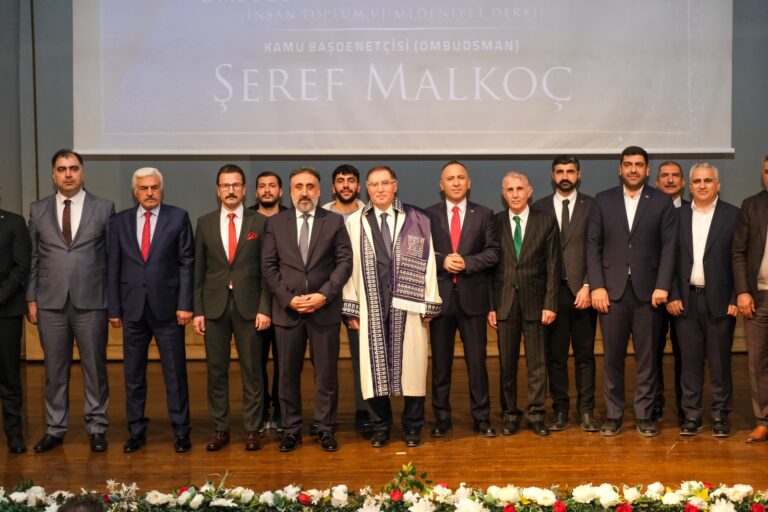 Mardin’den Kamu Başdenetçisi Şerif Malkoç’a Fahri Doktora Ünvanı