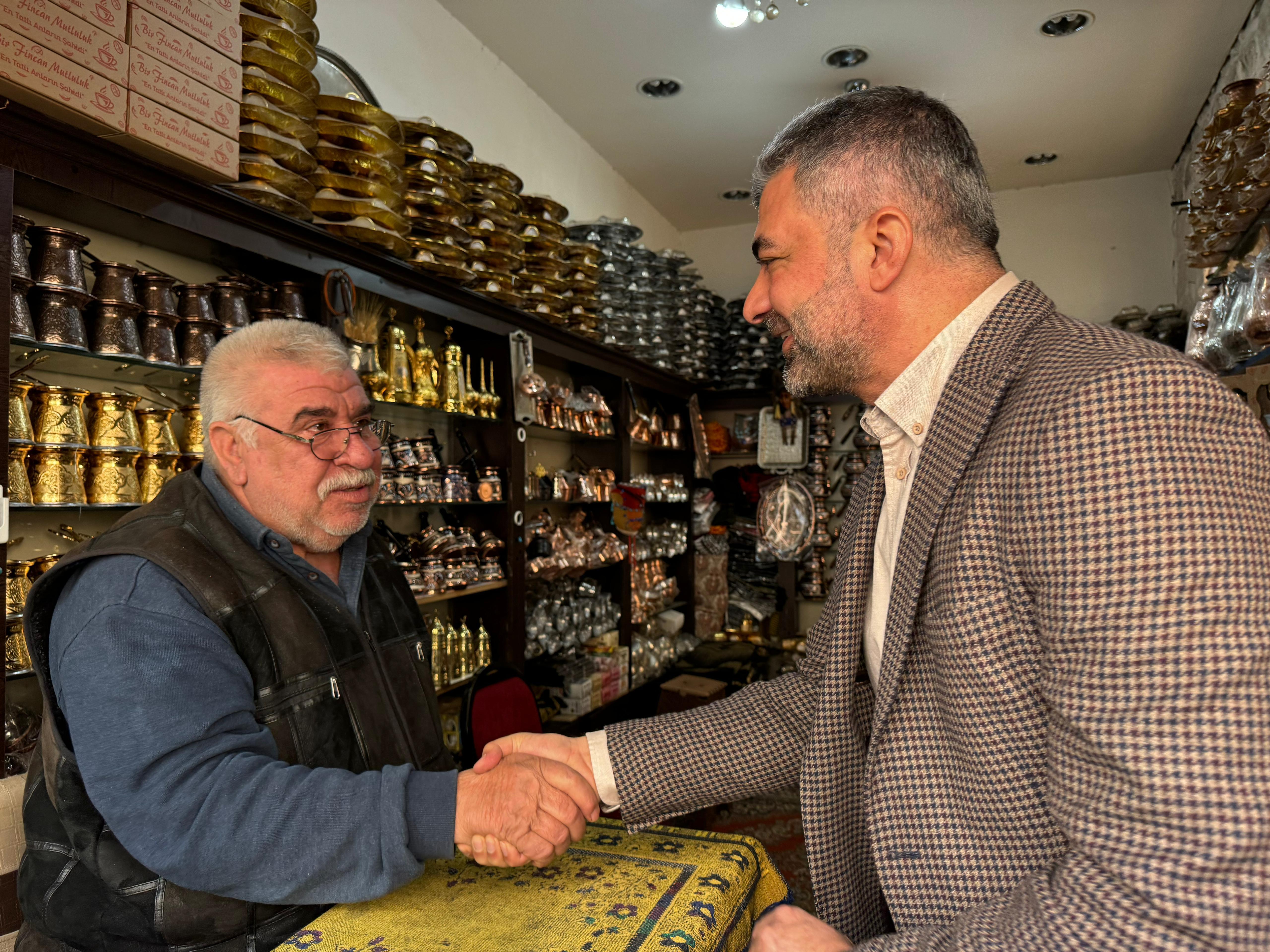 Milletvekili Kılıç, Esnaf ve vatandaşlarımızla tekrar bir arada olmanın haklı gururunu yaşıyoruz