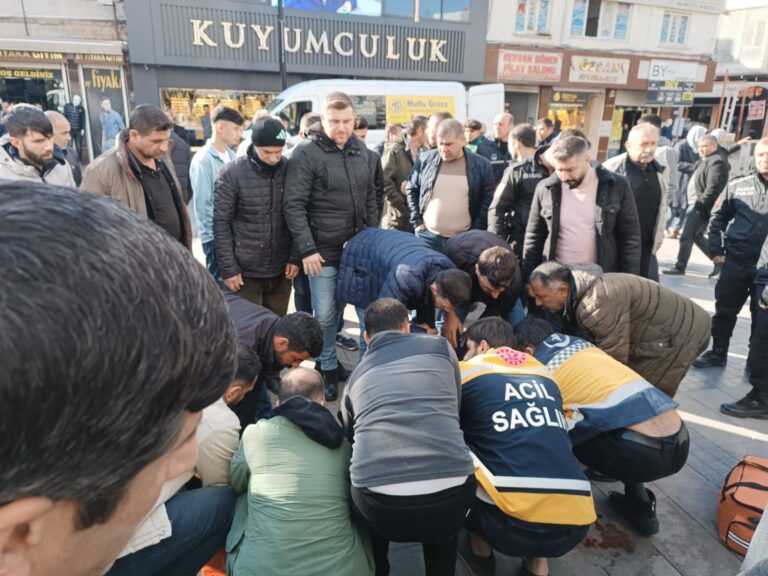 Kızıltepe meydanda trafiğe kapalı alanda yaya araç çarptı