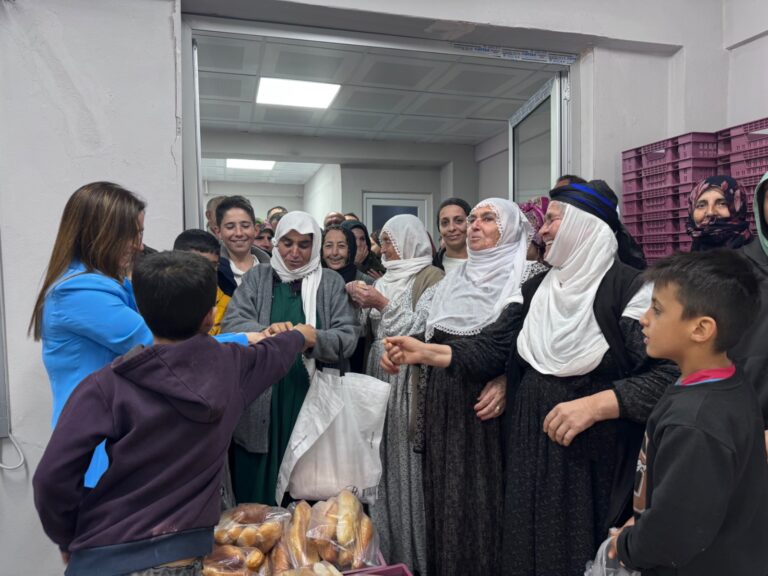 Mazıdağı’nda günde 3 bin ekmek üretecek olan Belediye Halk Ekmek Fırını açıldı