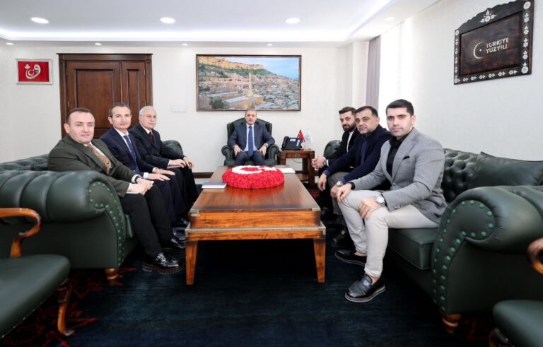 Mardin Valisi Tuncay Akkoyun’un Girişim ve Desteğiyle Mardin 1969 Spor’a 10 Milyon TL Destek