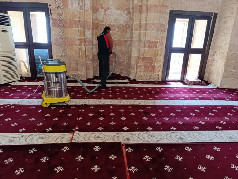 Mardin Büyükşehir Belediyesi’nden Ramazan Öncesi İbadethanelerde Temizlik Çalışması