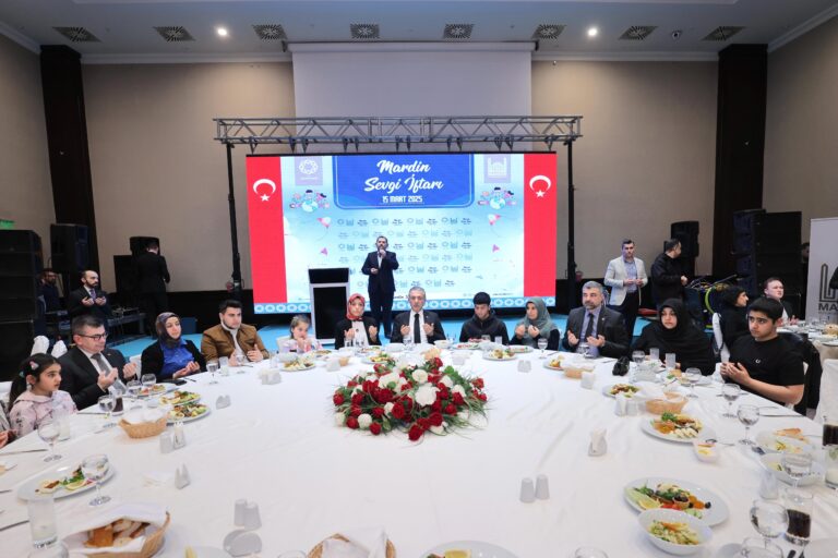 Mardin Valiliği ve Büyükşehir Belediyesinde “Dünya Yetimler Günü” İçin Anlamlı İftar Programı