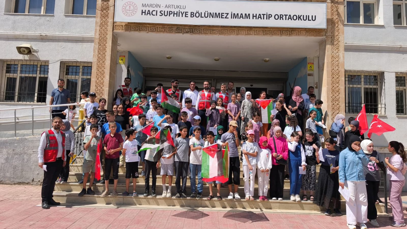 Önder Mardin Derneği, yaz kursları ilgi görüyor