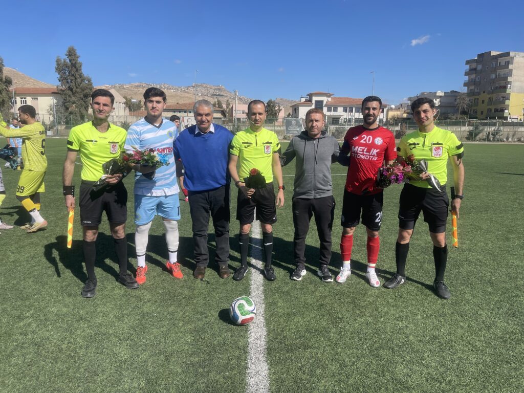Baba-Oğul Amatör Lig Maçında Karşı Karşıya Geldi