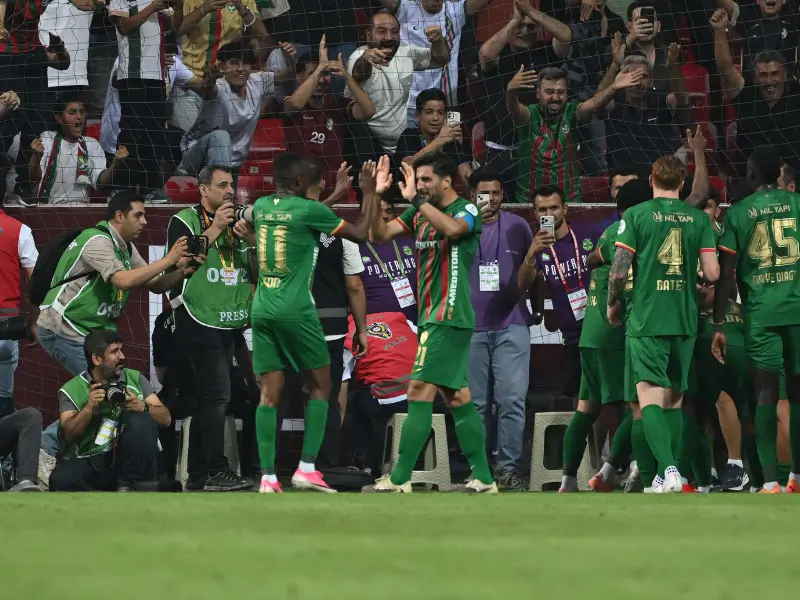 Amedspor, Erzurumspor’u 3 Golle Geçti