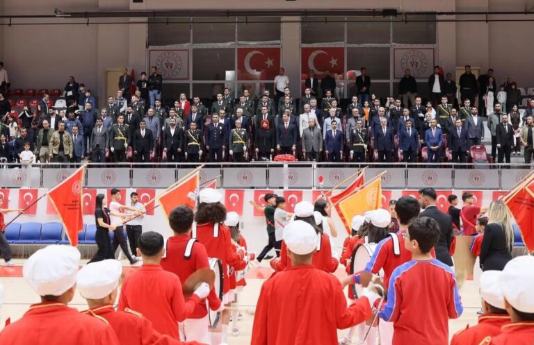 Kızıltepe’de Cumhuriyet Bayramı coşkuyla kutlandı