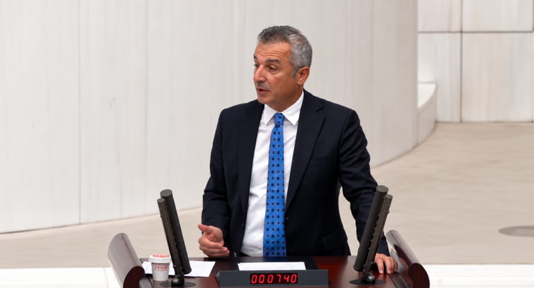 DEM Partili Tanhan: “Çiftçi, ürün yetiştirmek için değil, borç ödemek için ekiyor”