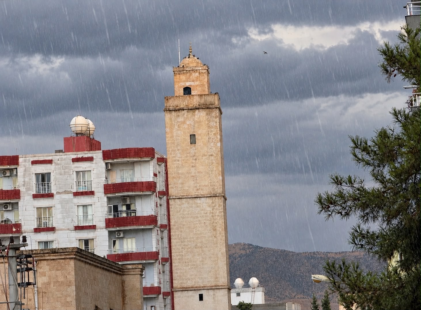 Mardin ekim ayına yağmurla başladı